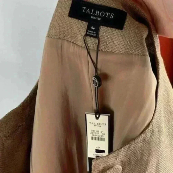 New Talbots Blazer 4p Jackie O fit with pockets - Picture 9 of 9